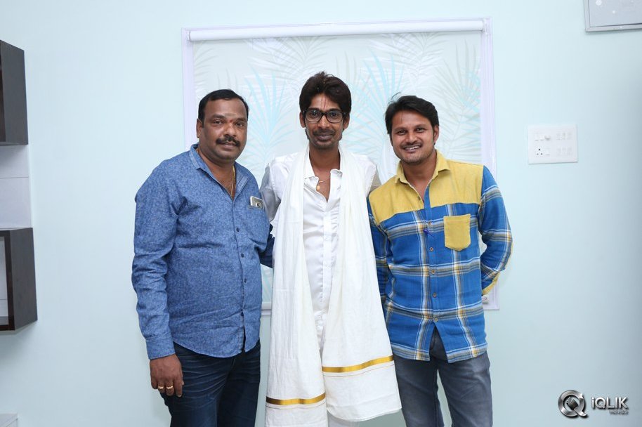 Celebrities-at-Dhanraj-House-Warming-Function